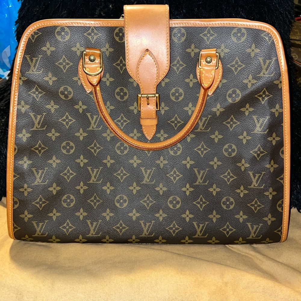 Louis Vuitton Rivoli Monogram Satchel GM 16x12x5 large size! 15L in the middle